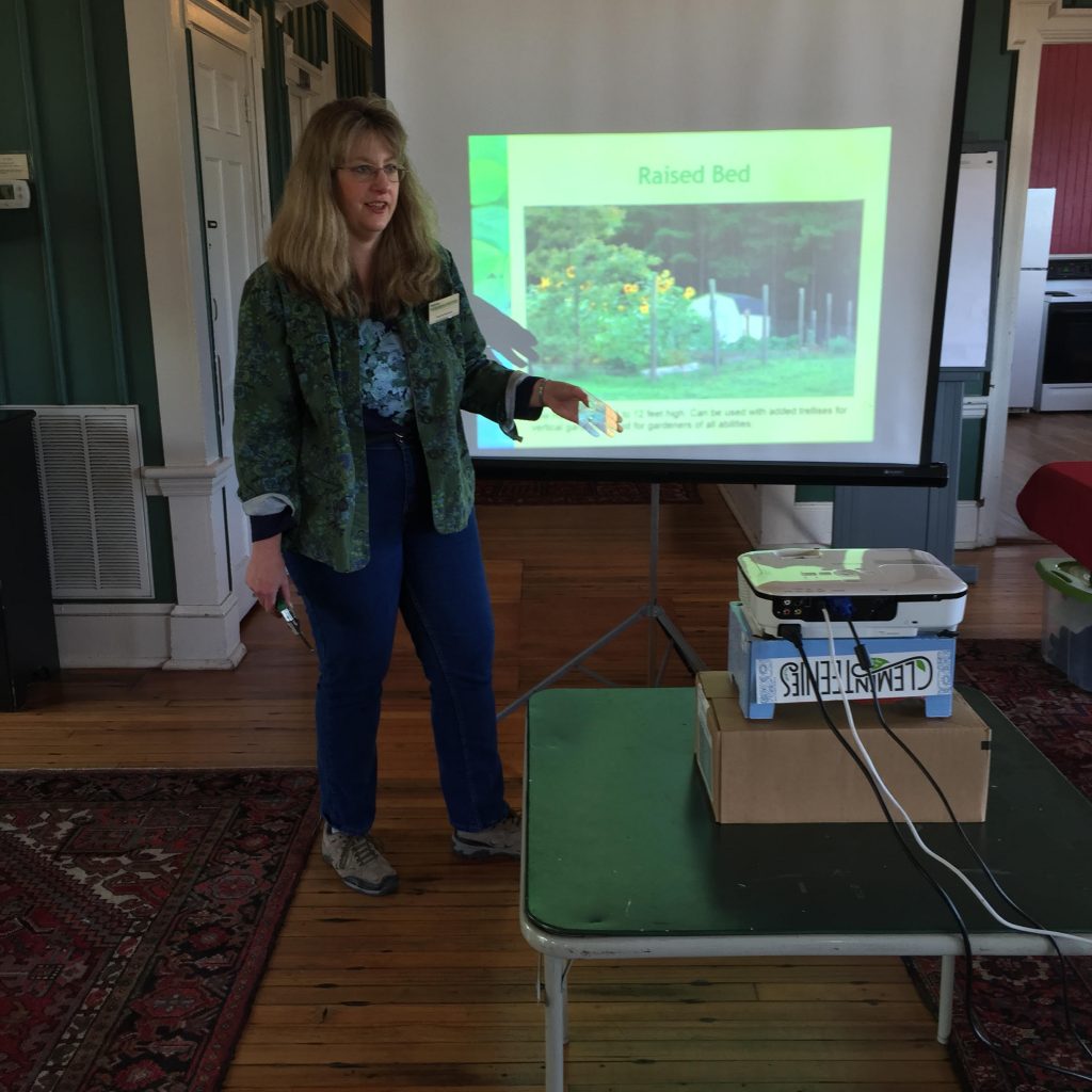 Jeanne presenting at HOVMG Ka7b 2016