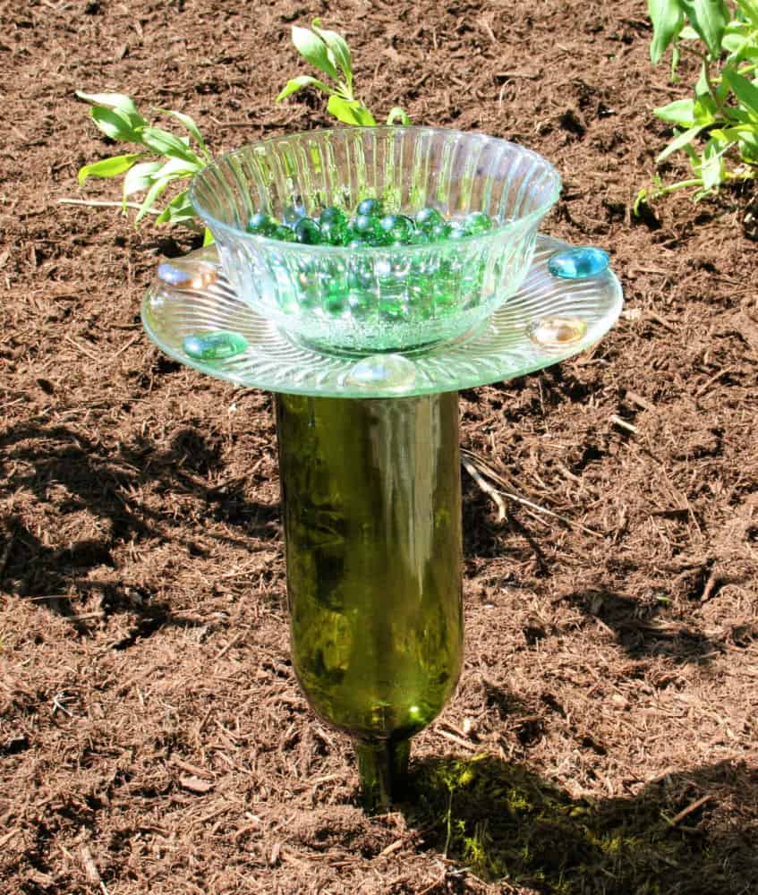 Make a Bee Water Station with Dollar Store Finds - Home Garden Joy